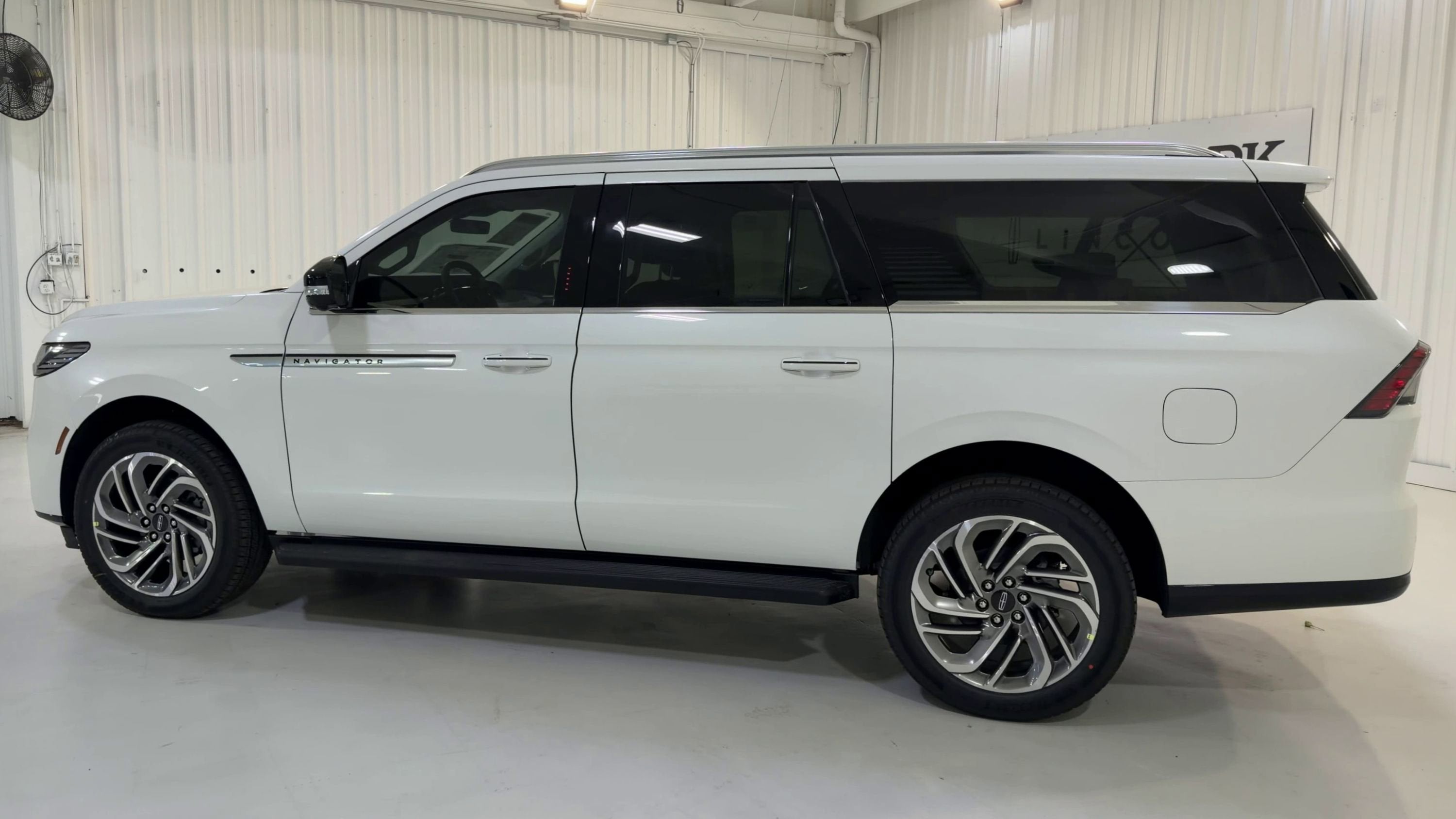 2026 Lincoln Navigator L Premiere