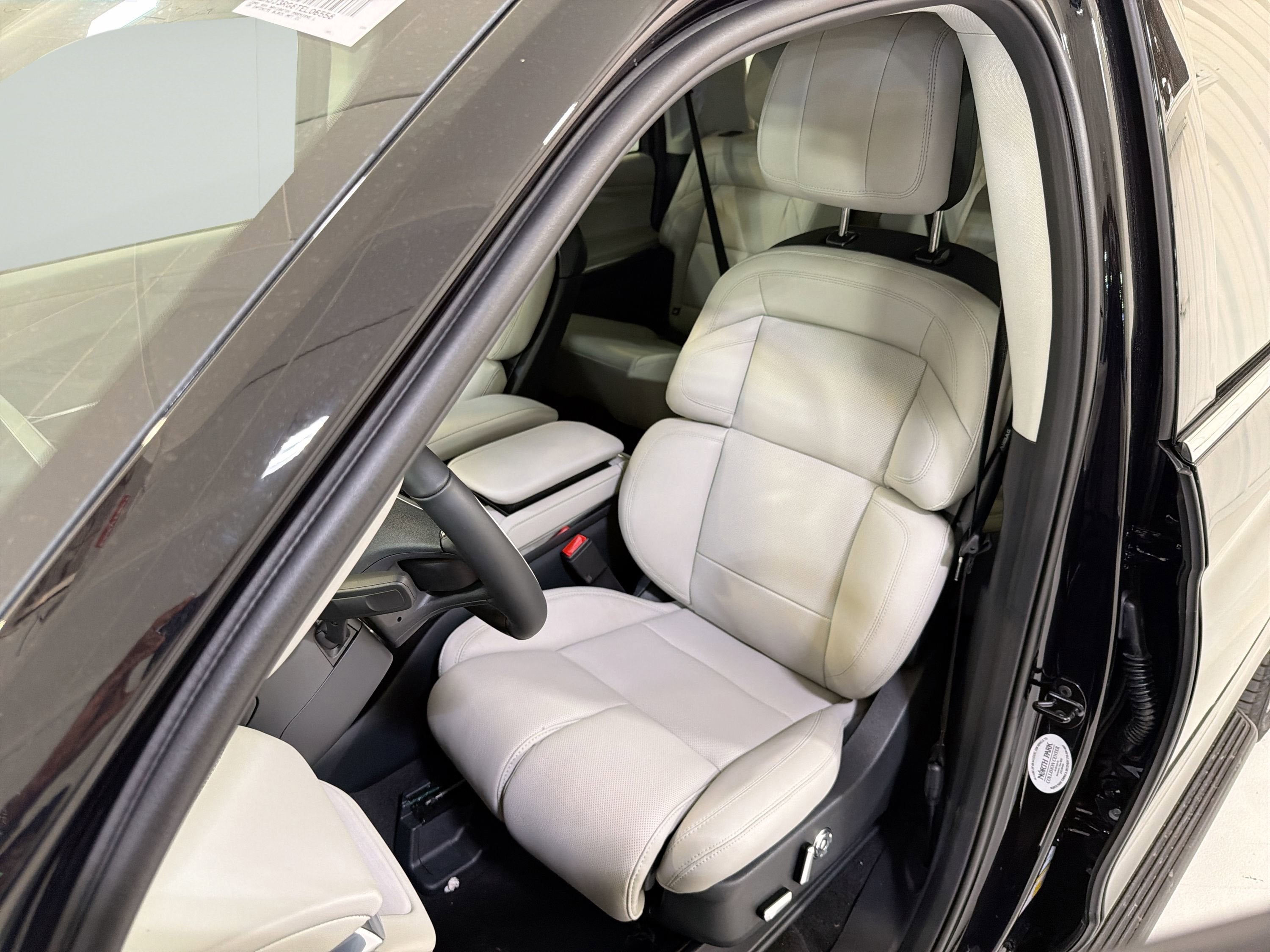 2026 Lincoln Navigator L Premiere