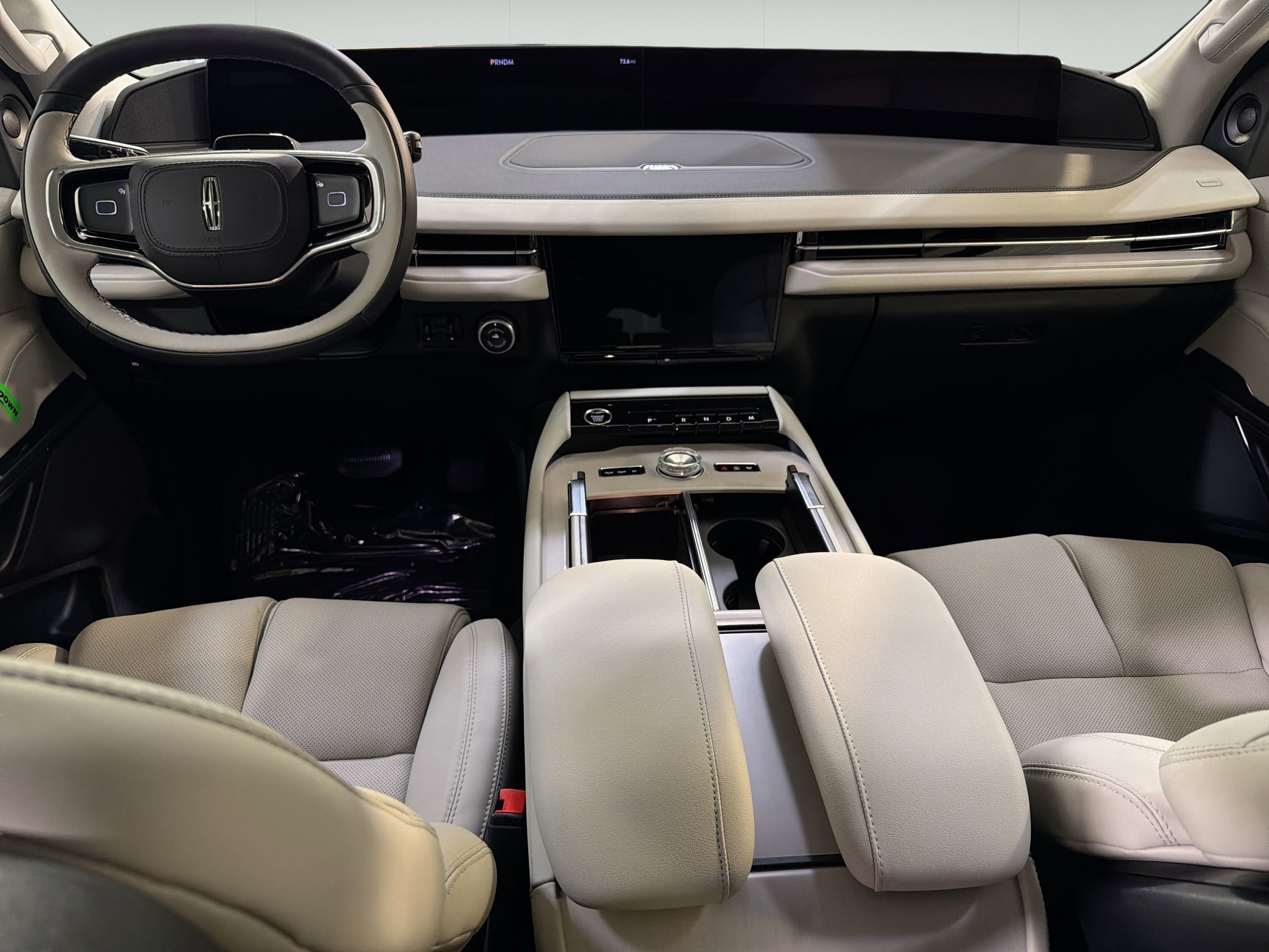 2026 Lincoln Navigator L Premiere