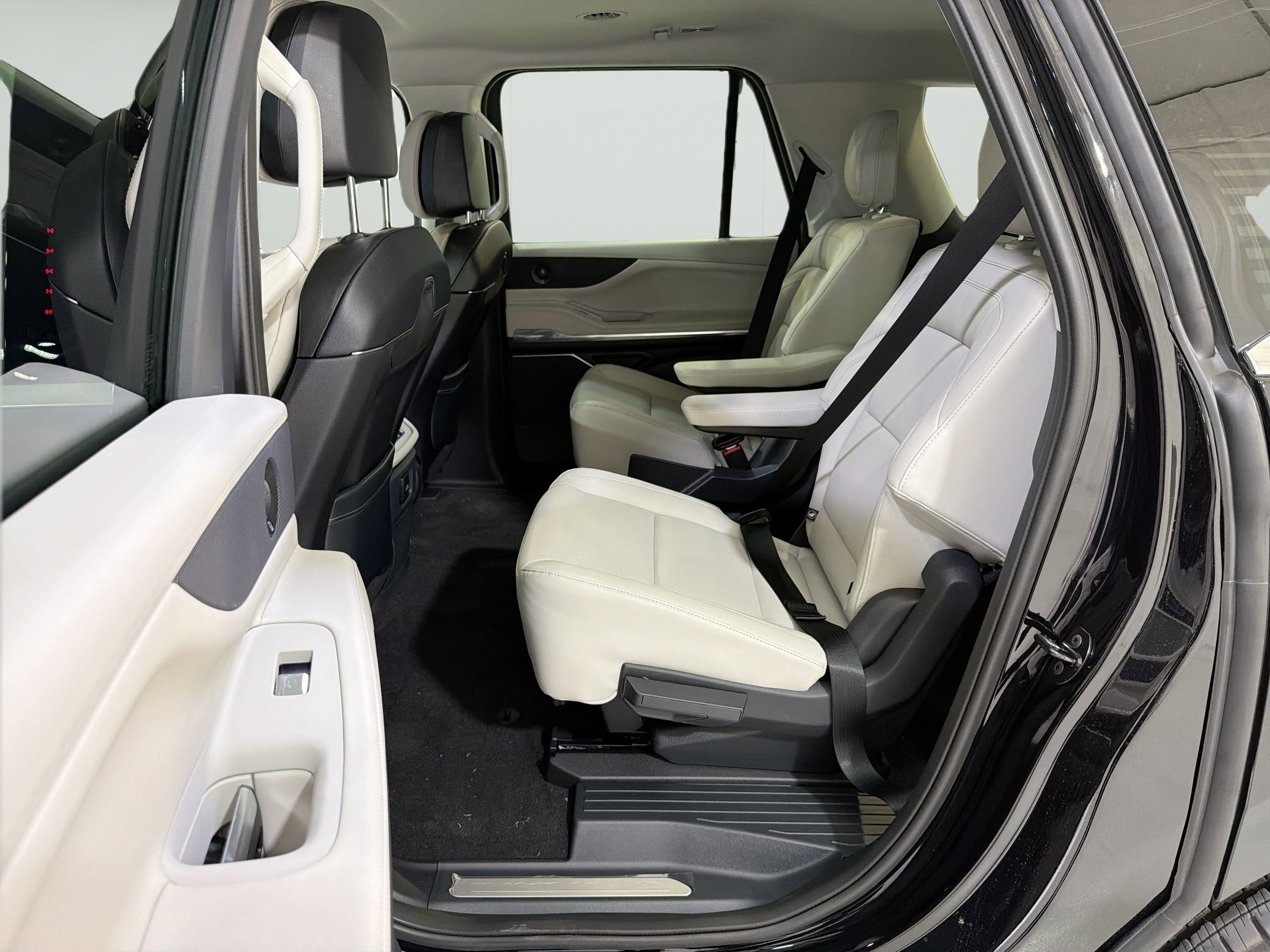 2026 Lincoln Navigator L Premiere