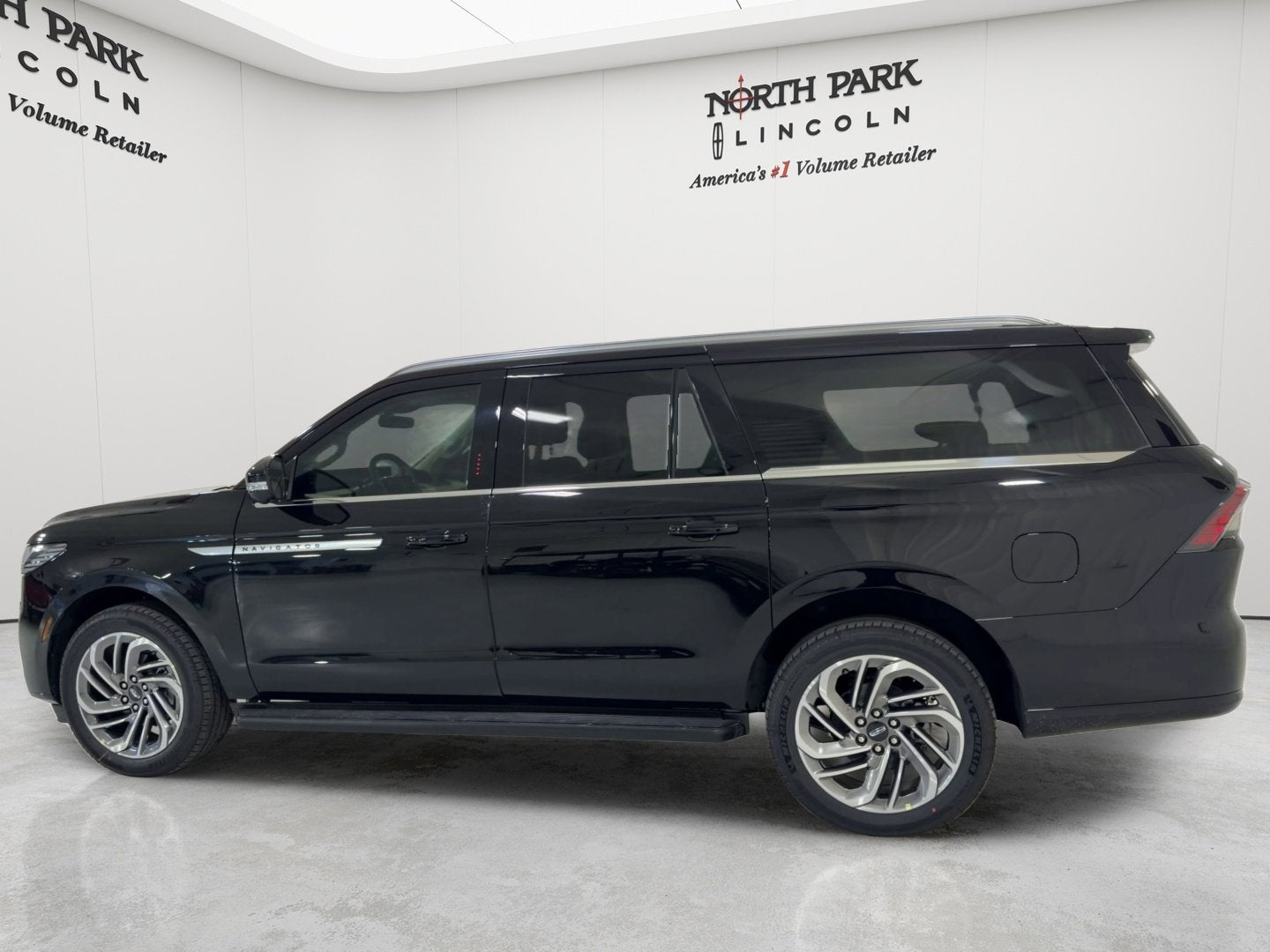 2026 Lincoln Navigator L Premiere