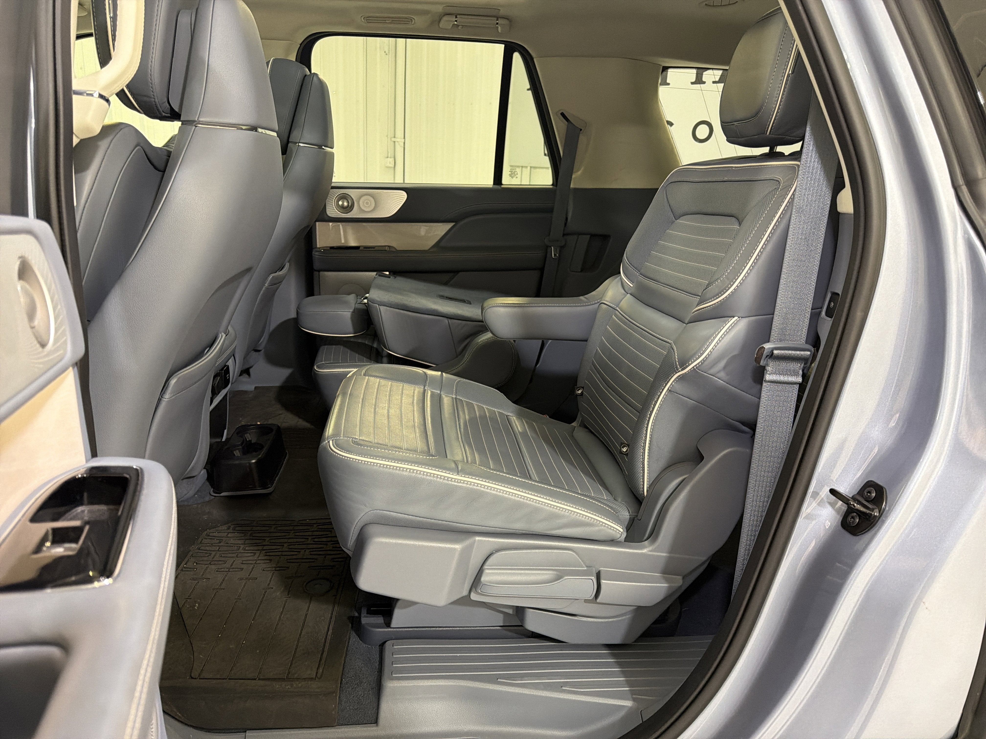 2024 Lincoln Navigator L Black Label