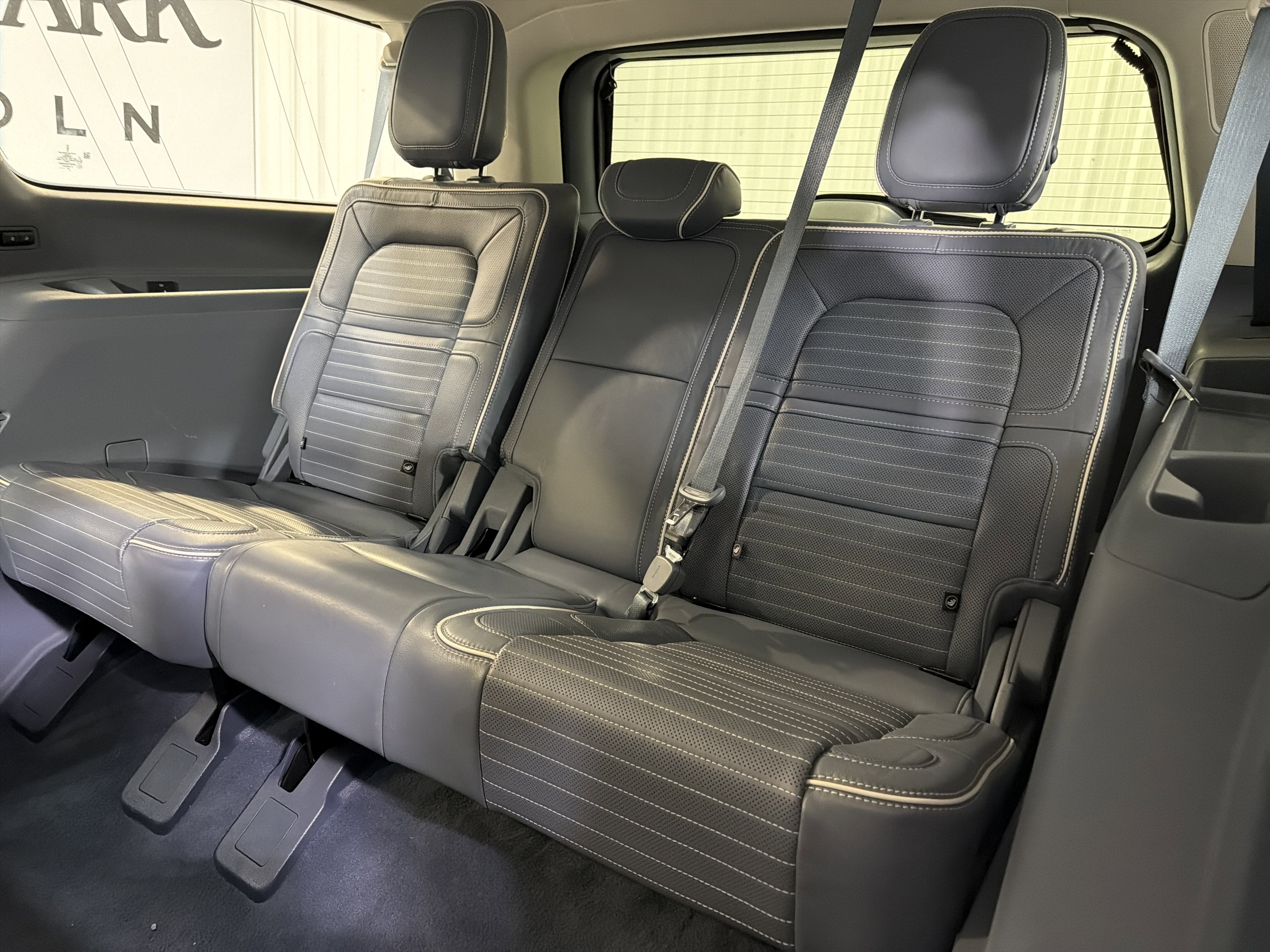 2024 Lincoln Navigator L Black Label