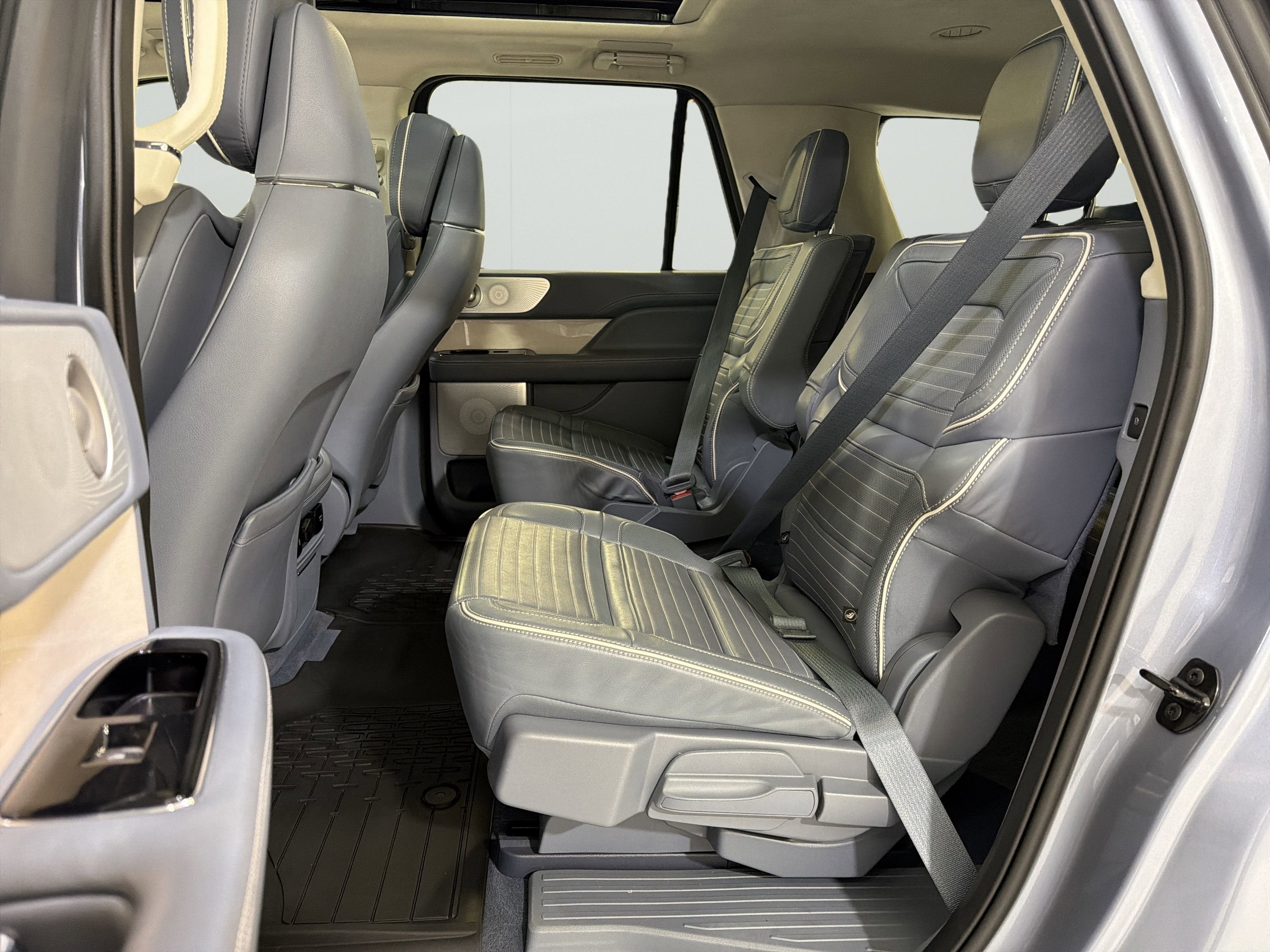 2024 Lincoln Navigator L Black Label