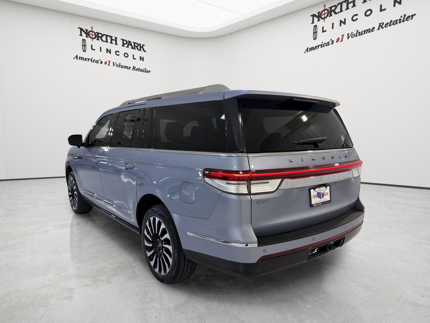 2024 Lincoln Navigator L Black Label