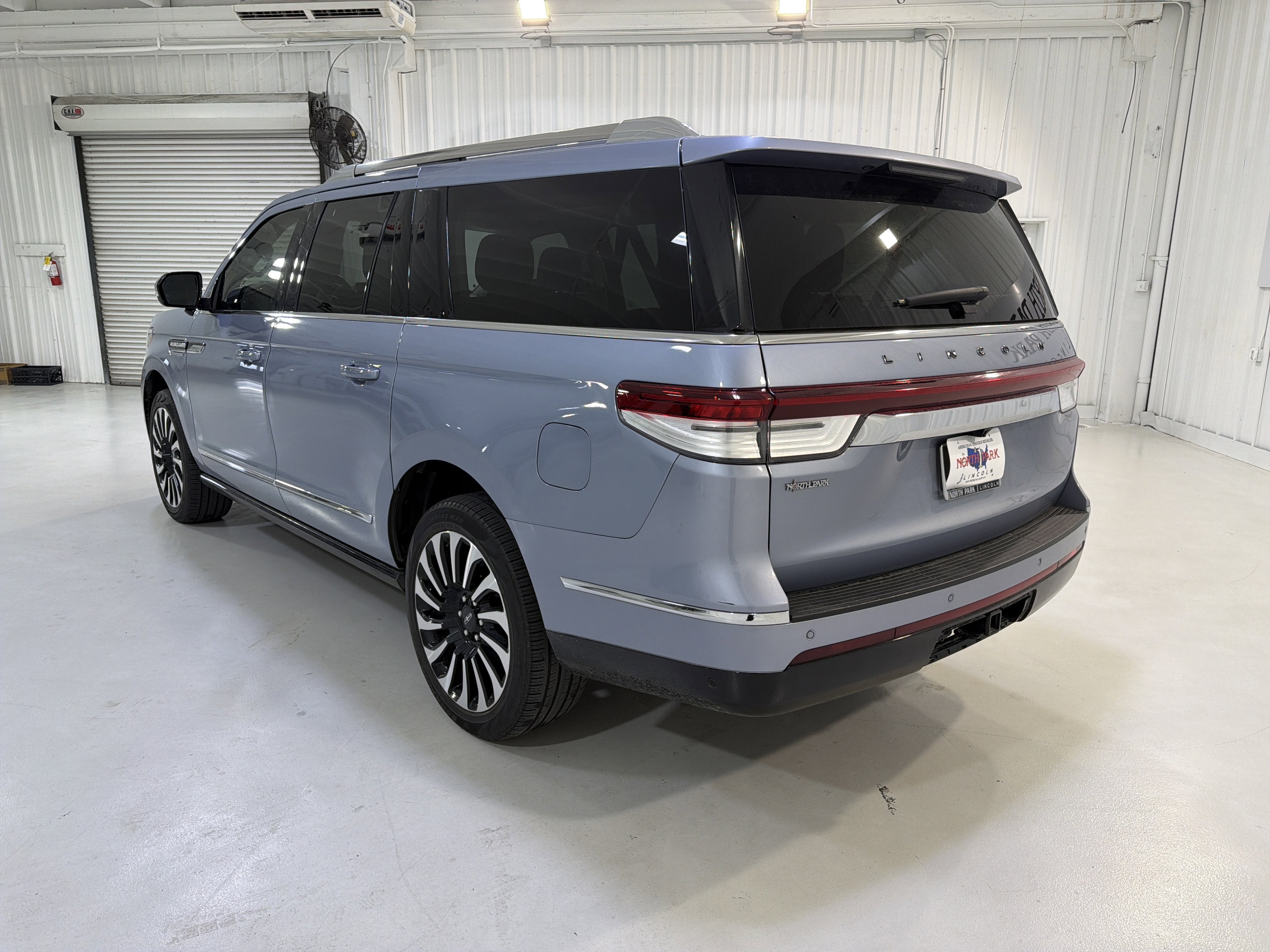 2024 Lincoln Navigator L Black Label