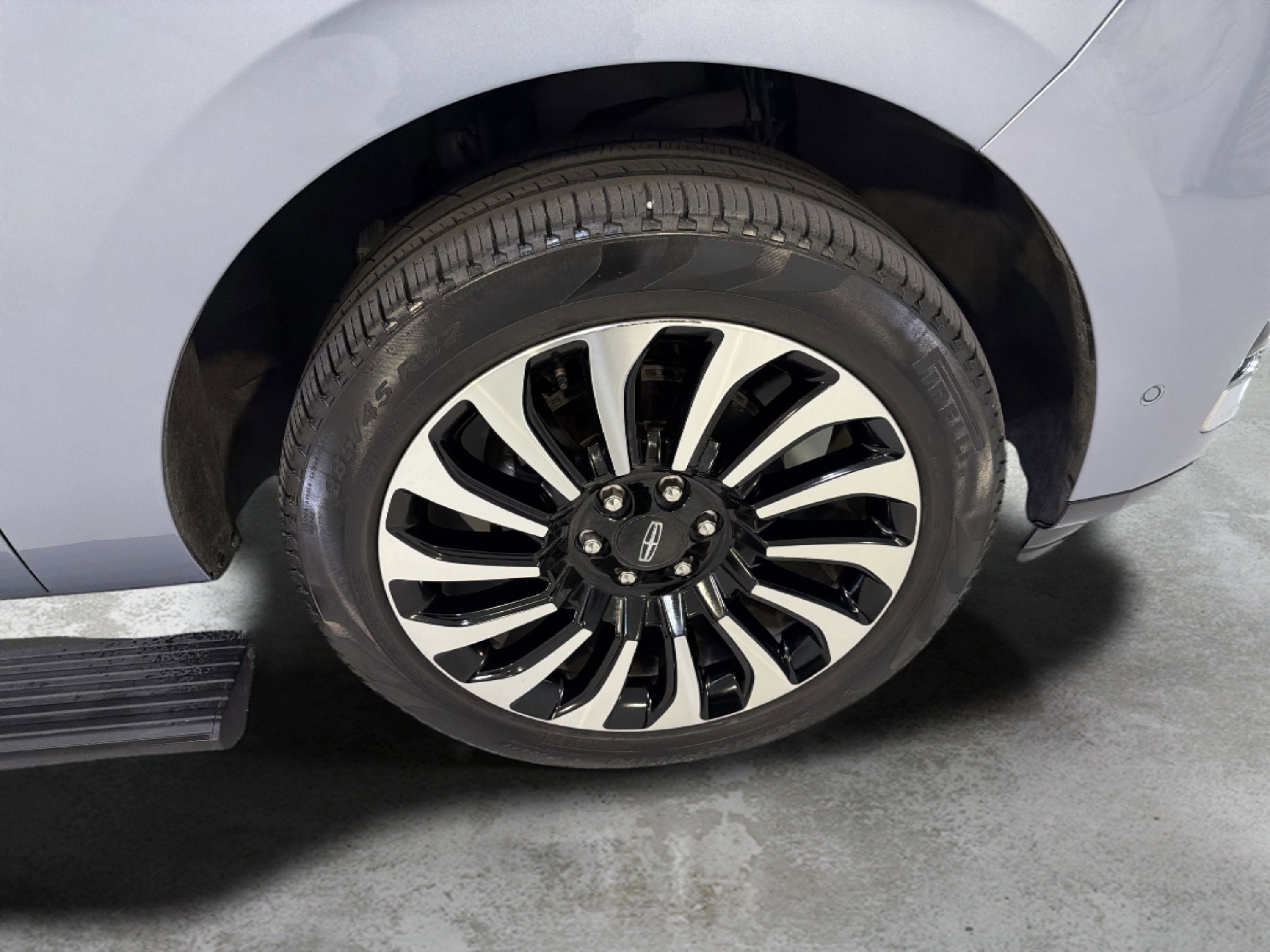 2024 Lincoln Navigator L Black Label