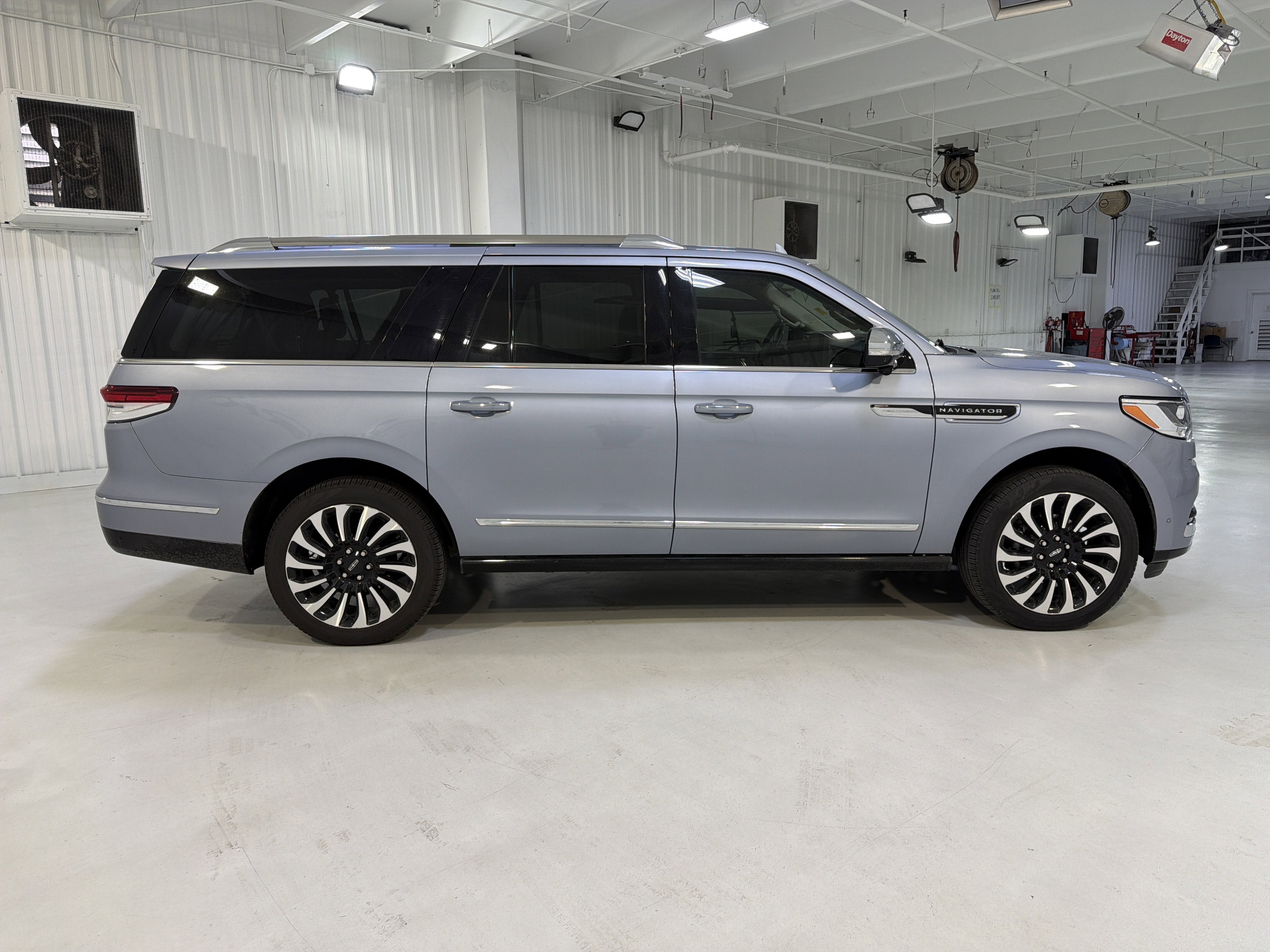 2024 Lincoln Navigator L Black Label