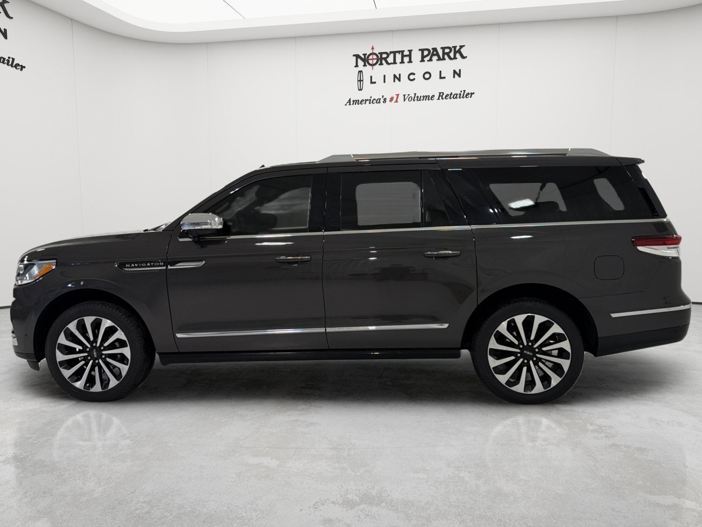 2024 Lincoln Navigator L Black Label