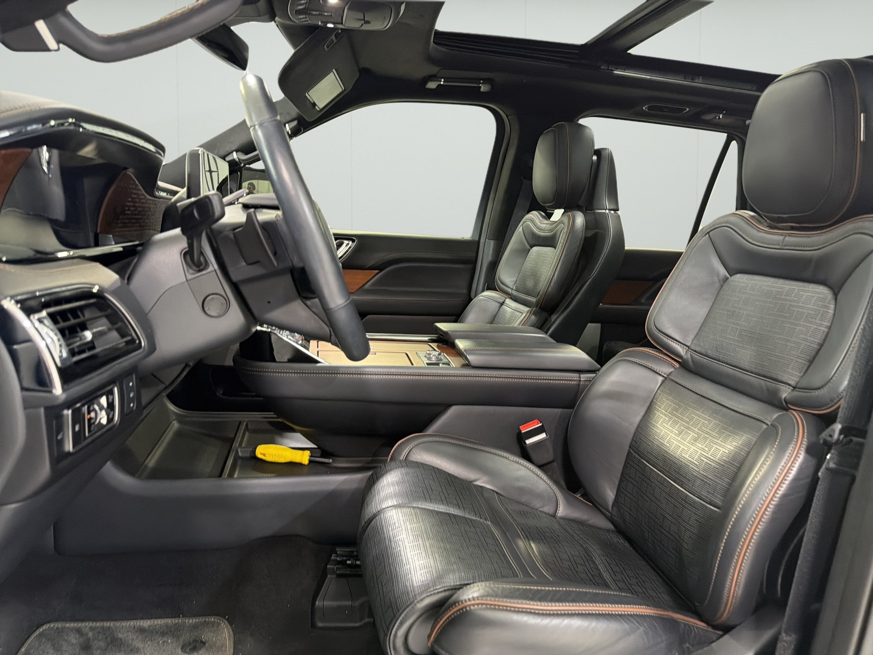2024 Lincoln Navigator L Black Label
