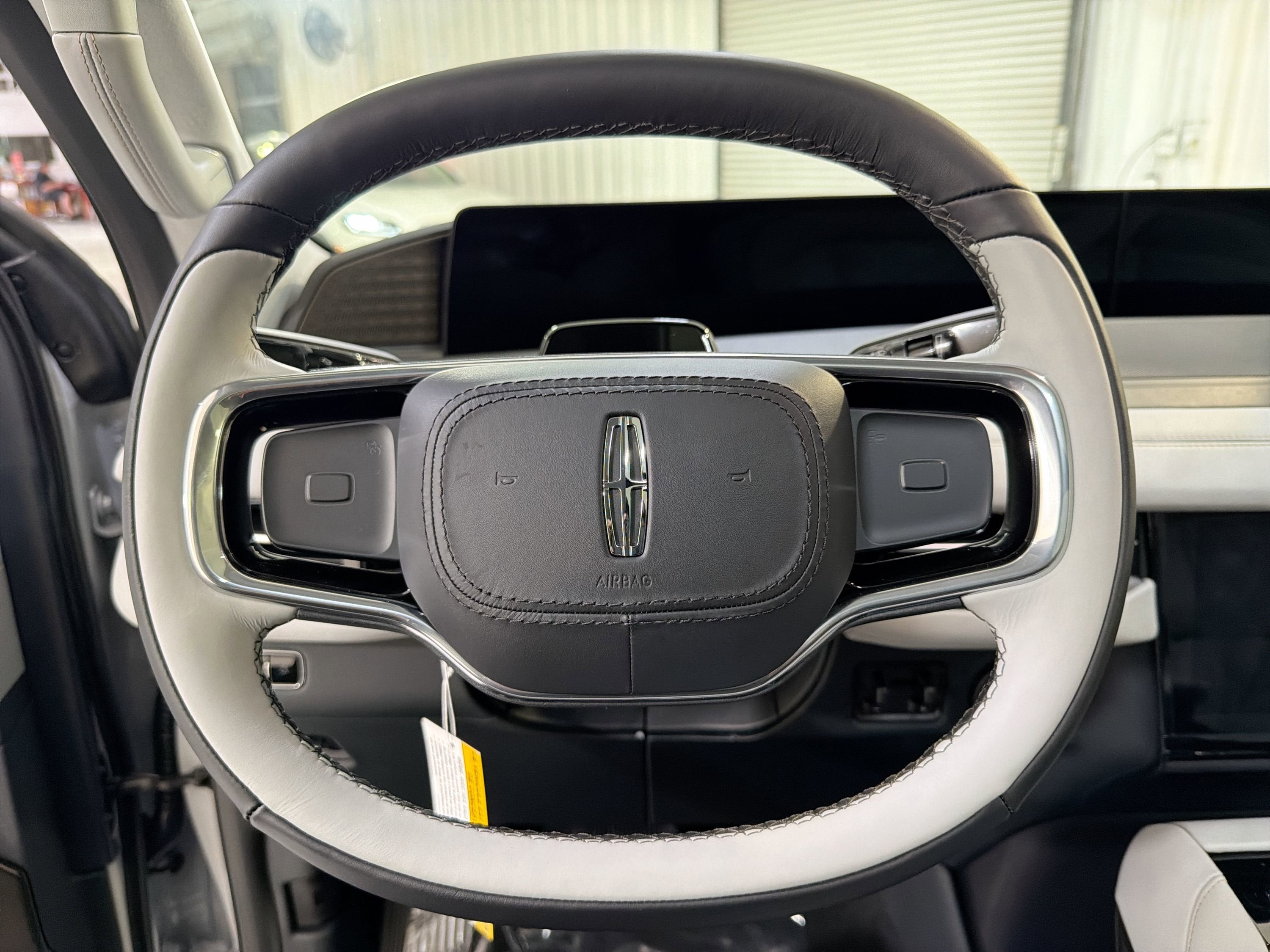 2025 Lincoln Navigator L Black Label