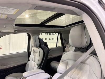 2025 Lincoln Navigator L Black Label