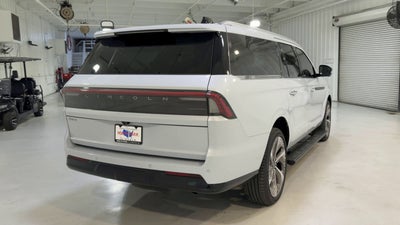 2025 Lincoln Navigator L Black Label