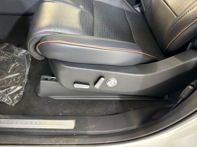 2025 Lincoln Navigator L Black Label