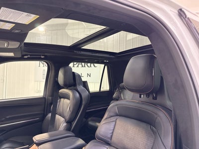 2025 Lincoln Navigator L Black Label
