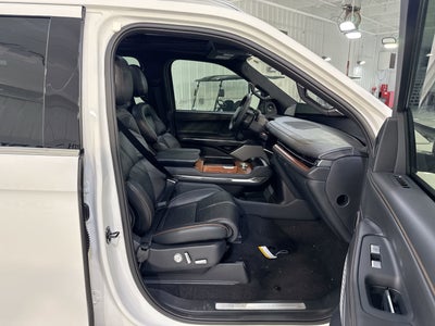 2025 Lincoln Navigator L Black Label