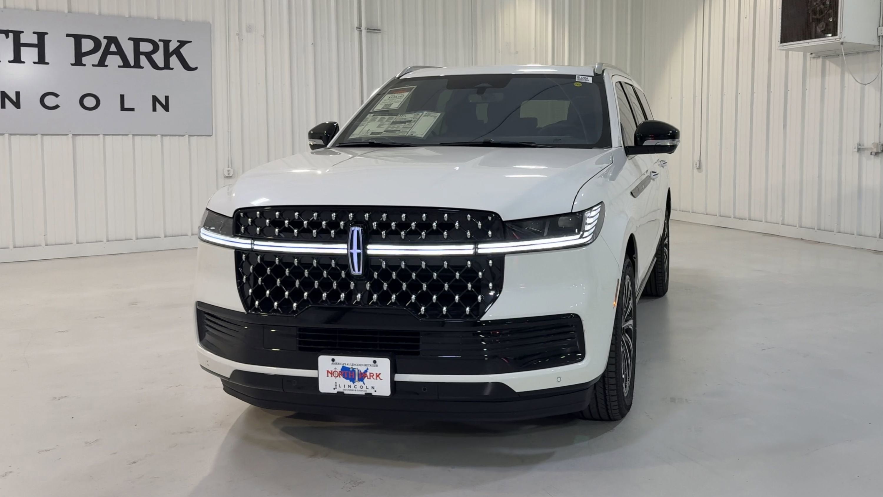 2025 Lincoln Navigator L Black Label