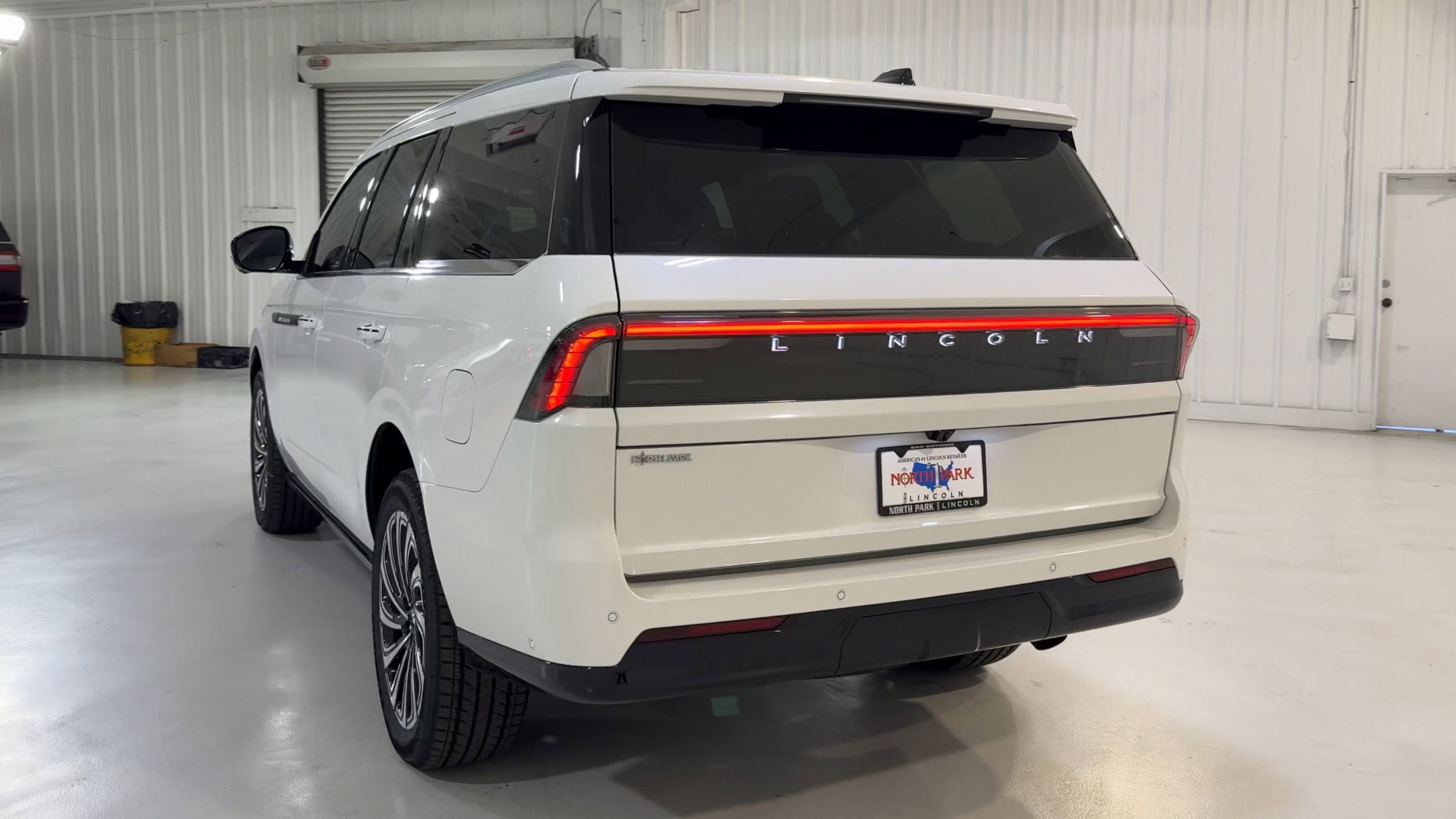 2025 Lincoln Navigator L Black Label