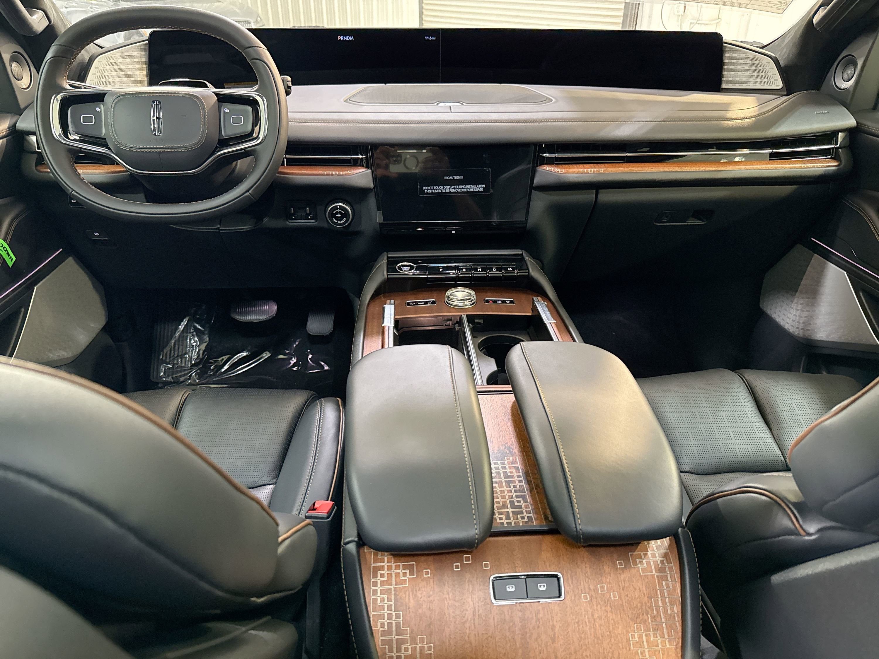 2025 Lincoln Navigator L Black Label