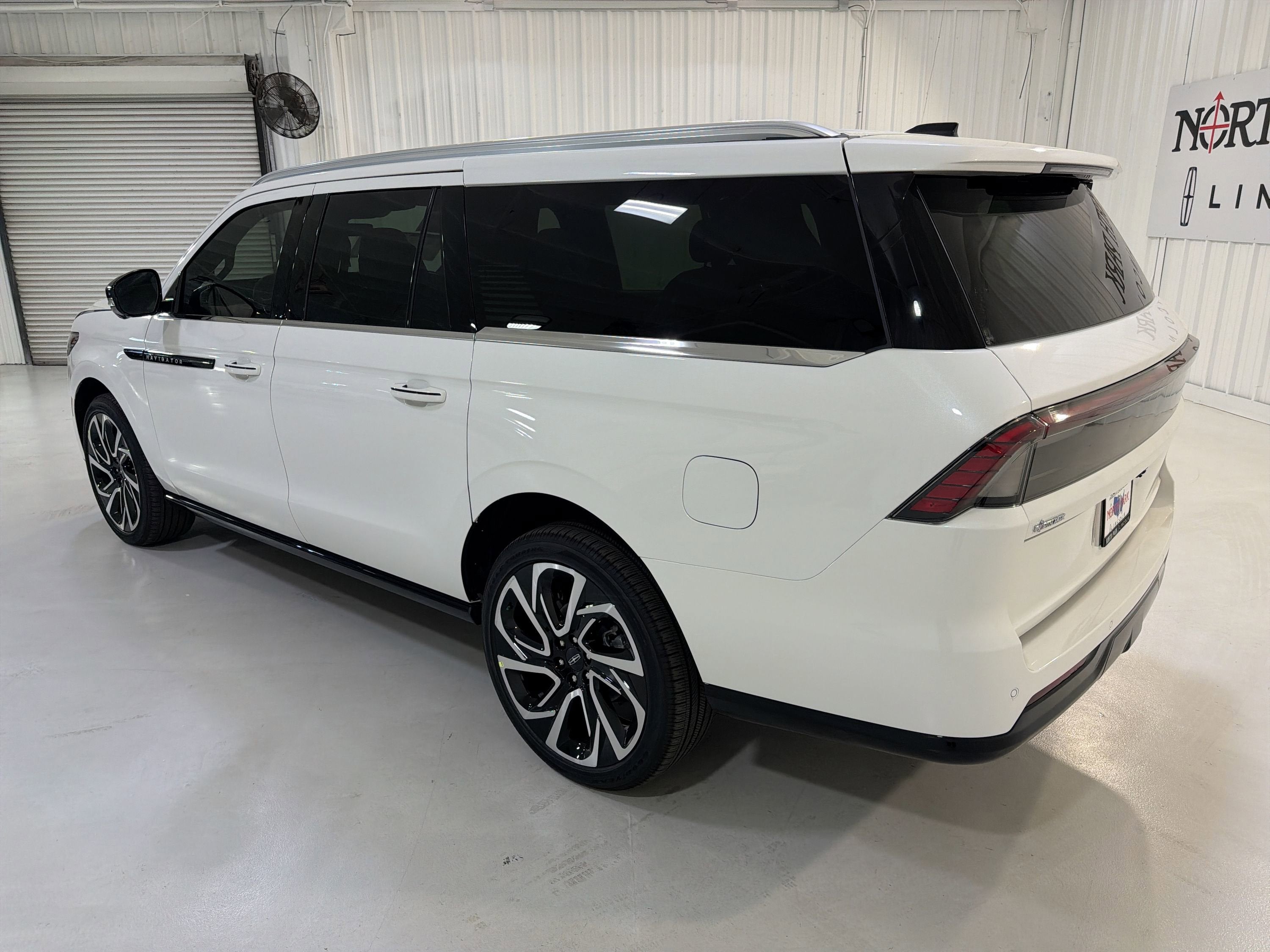 2026 Lincoln Navigator L Black Label