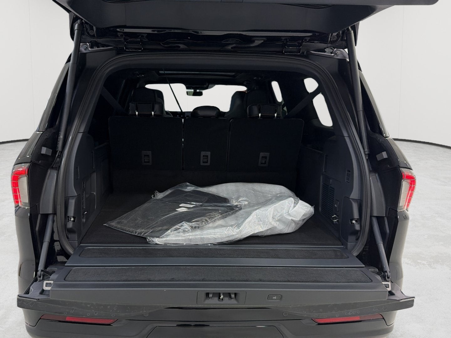 2027 Lincoln Navigator L Black Label