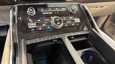 2023 Lincoln Navigator L Black Label