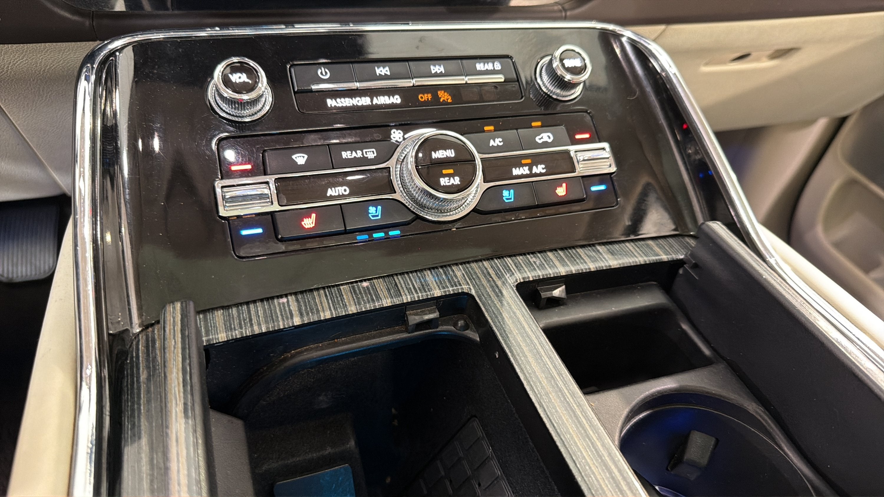 2023 Lincoln Navigator L Black Label