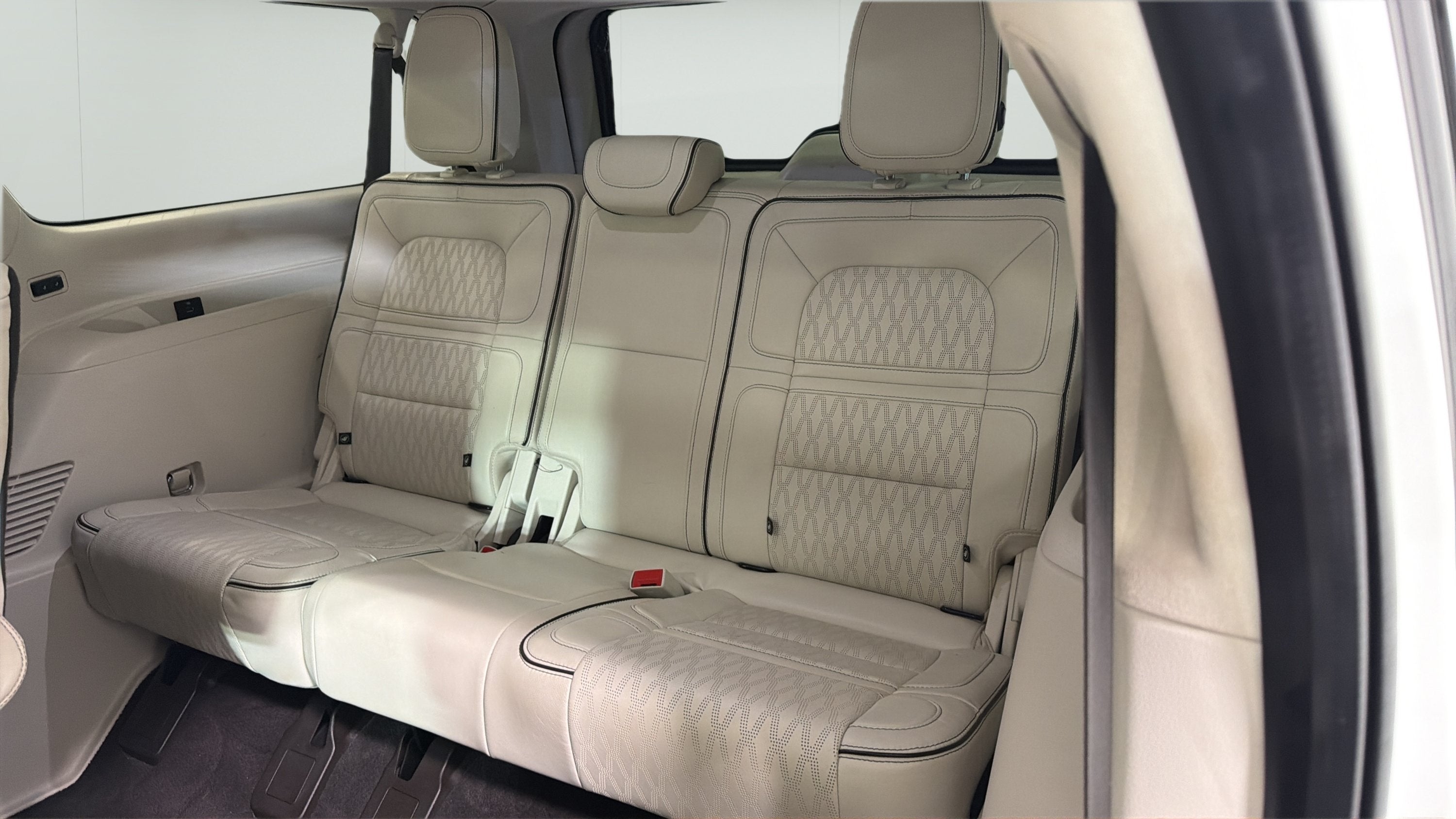 2023 Lincoln Navigator L Black Label