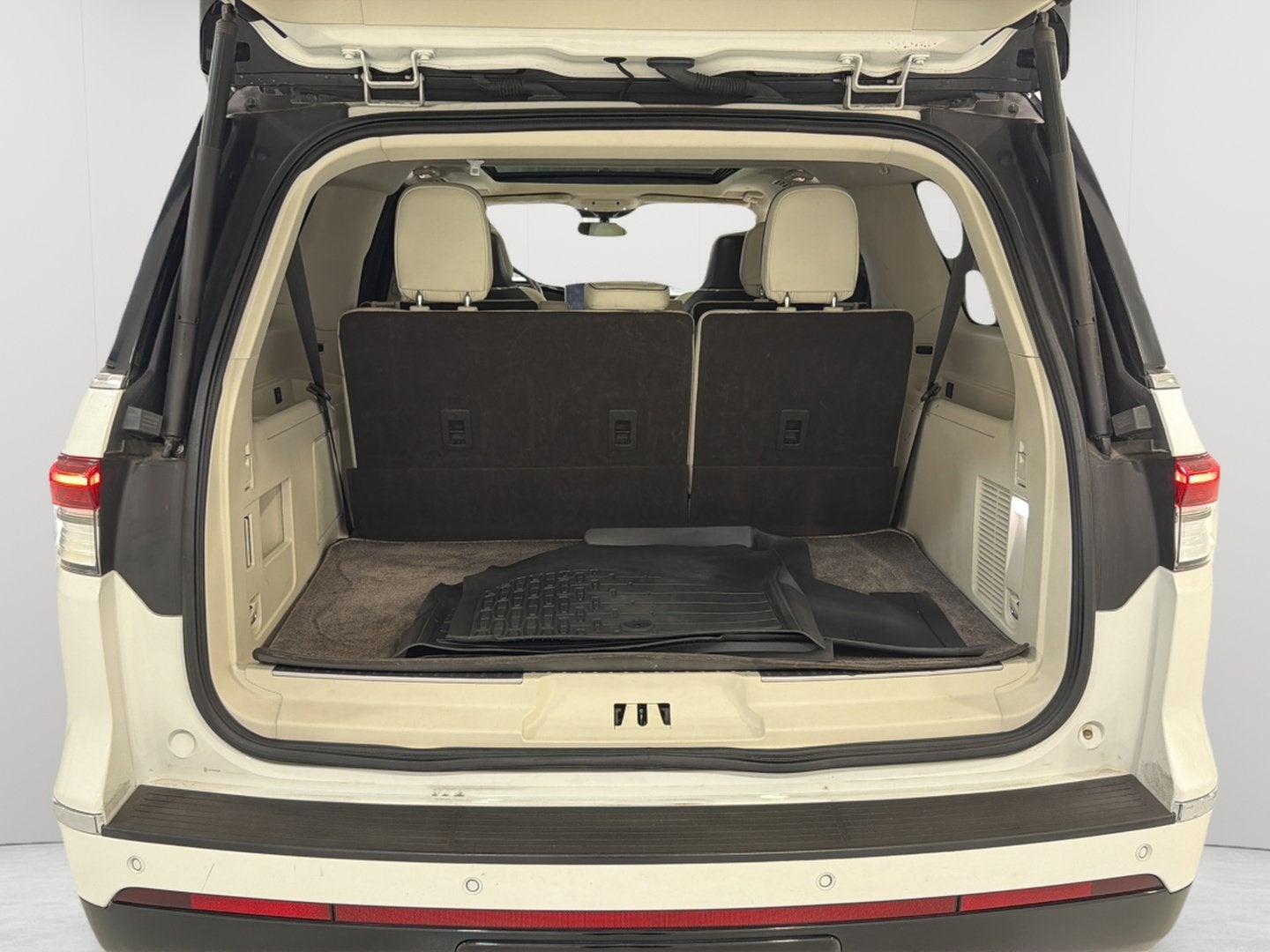 2023 Lincoln Navigator L Black Label