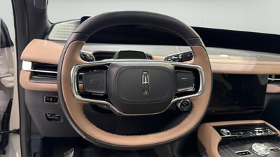 2027 Lincoln Navigator L Black Label