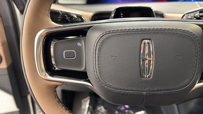 2027 Lincoln Navigator L Black Label