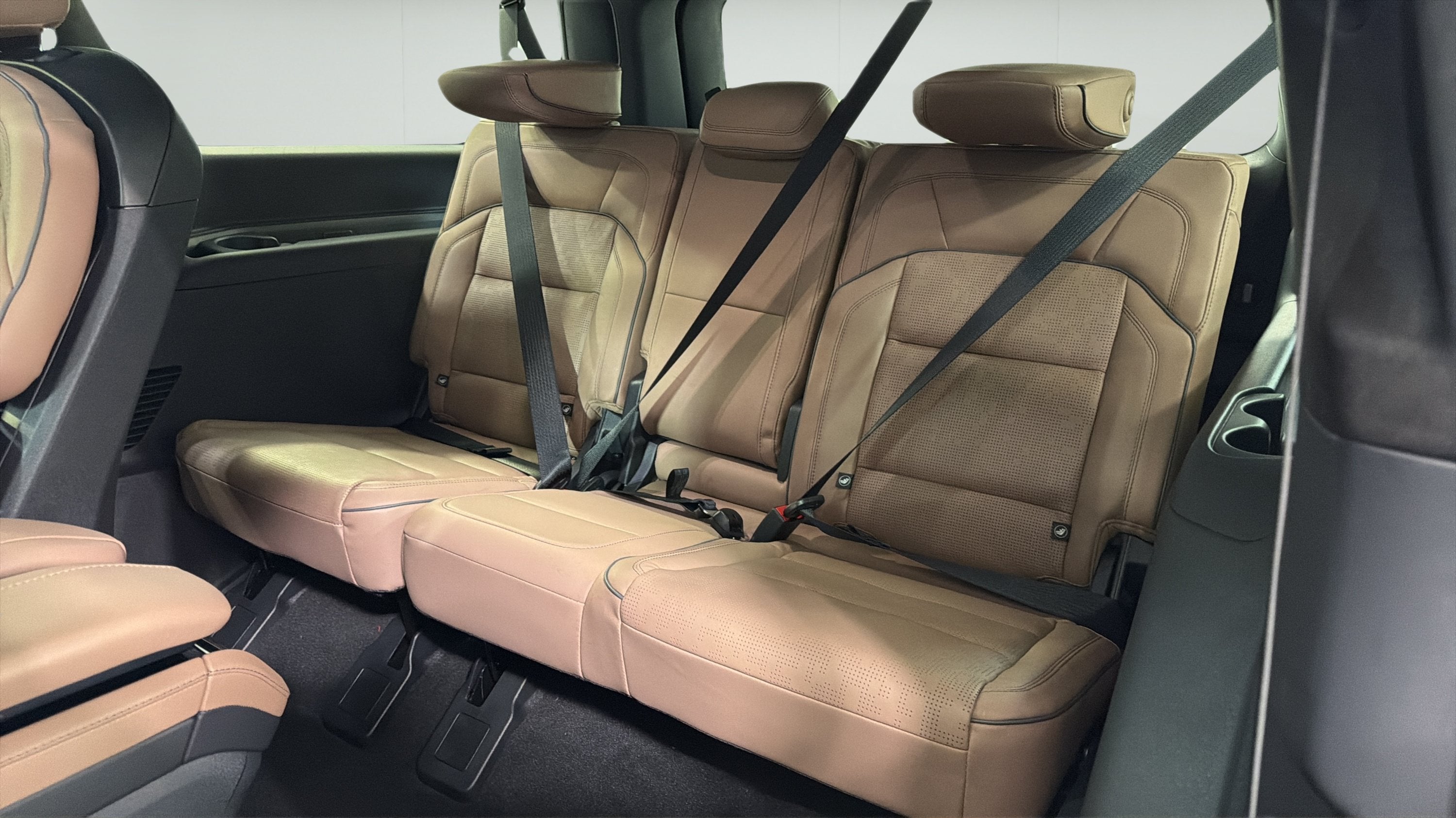 2027 Lincoln Navigator L Black Label