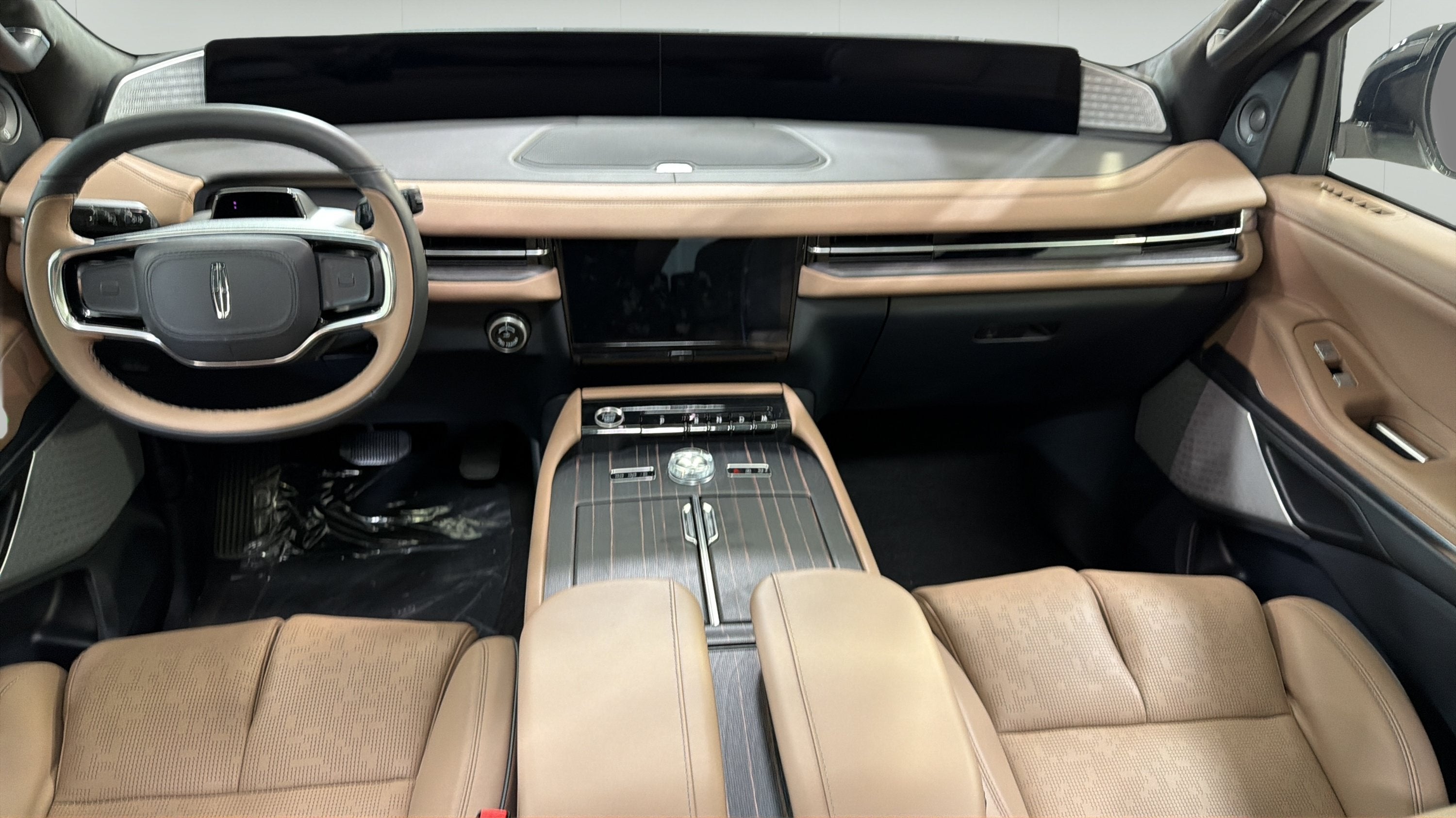 2027 Lincoln Navigator L Black Label