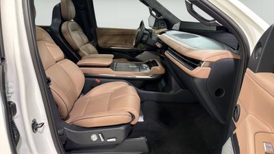 2027 Lincoln Navigator L Black Label