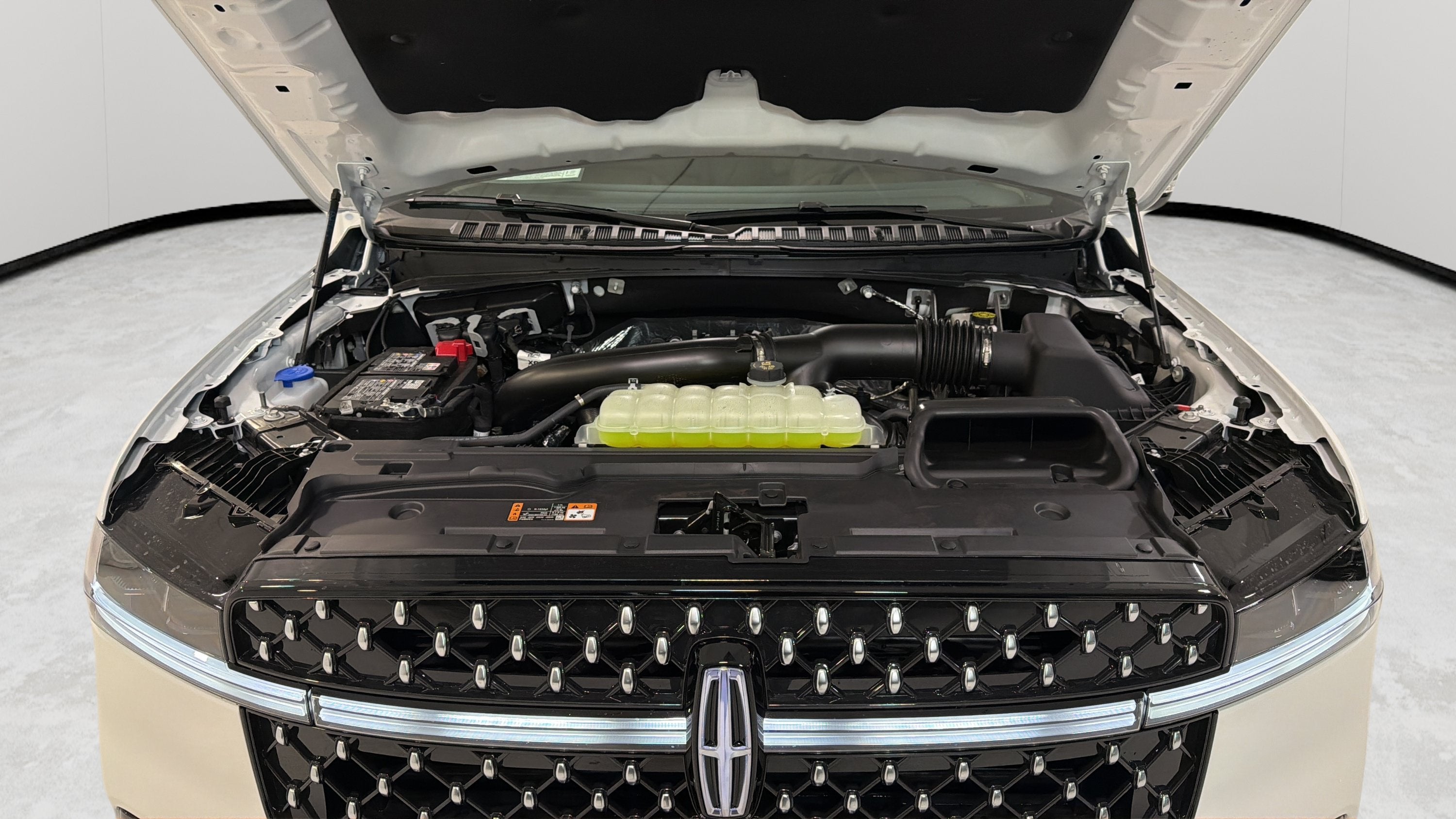 2027 Lincoln Navigator L Black Label