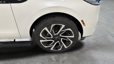 2027 Lincoln Navigator L Black Label
