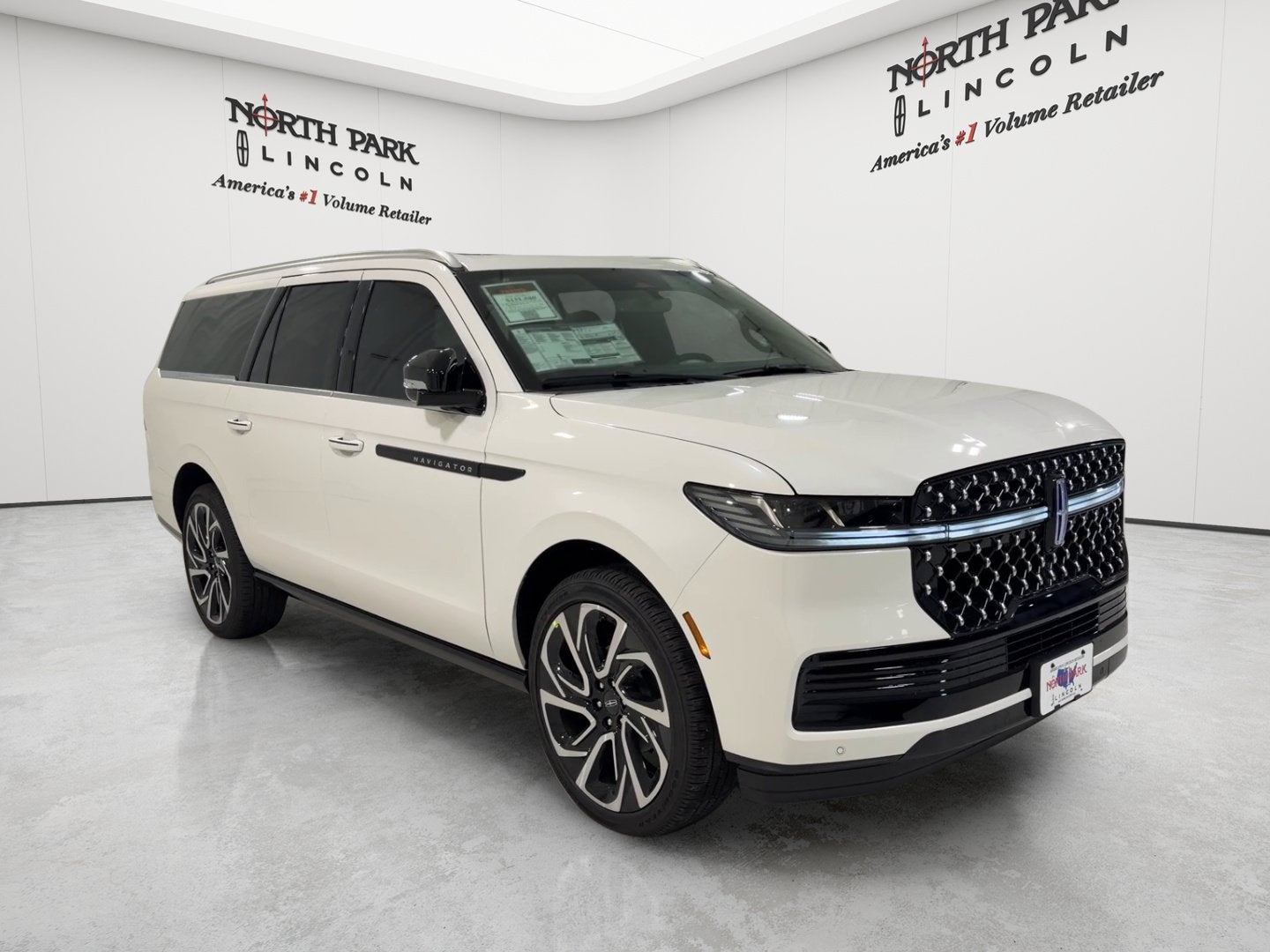 2027 Lincoln Navigator L Black Label
