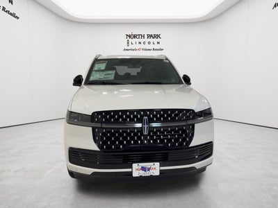 2027 Lincoln Navigator L Black Label