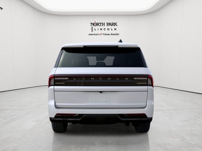 2027 Lincoln Navigator L Black Label