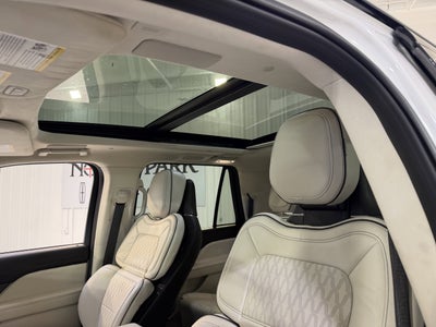 2023 Lincoln Navigator L Black Label