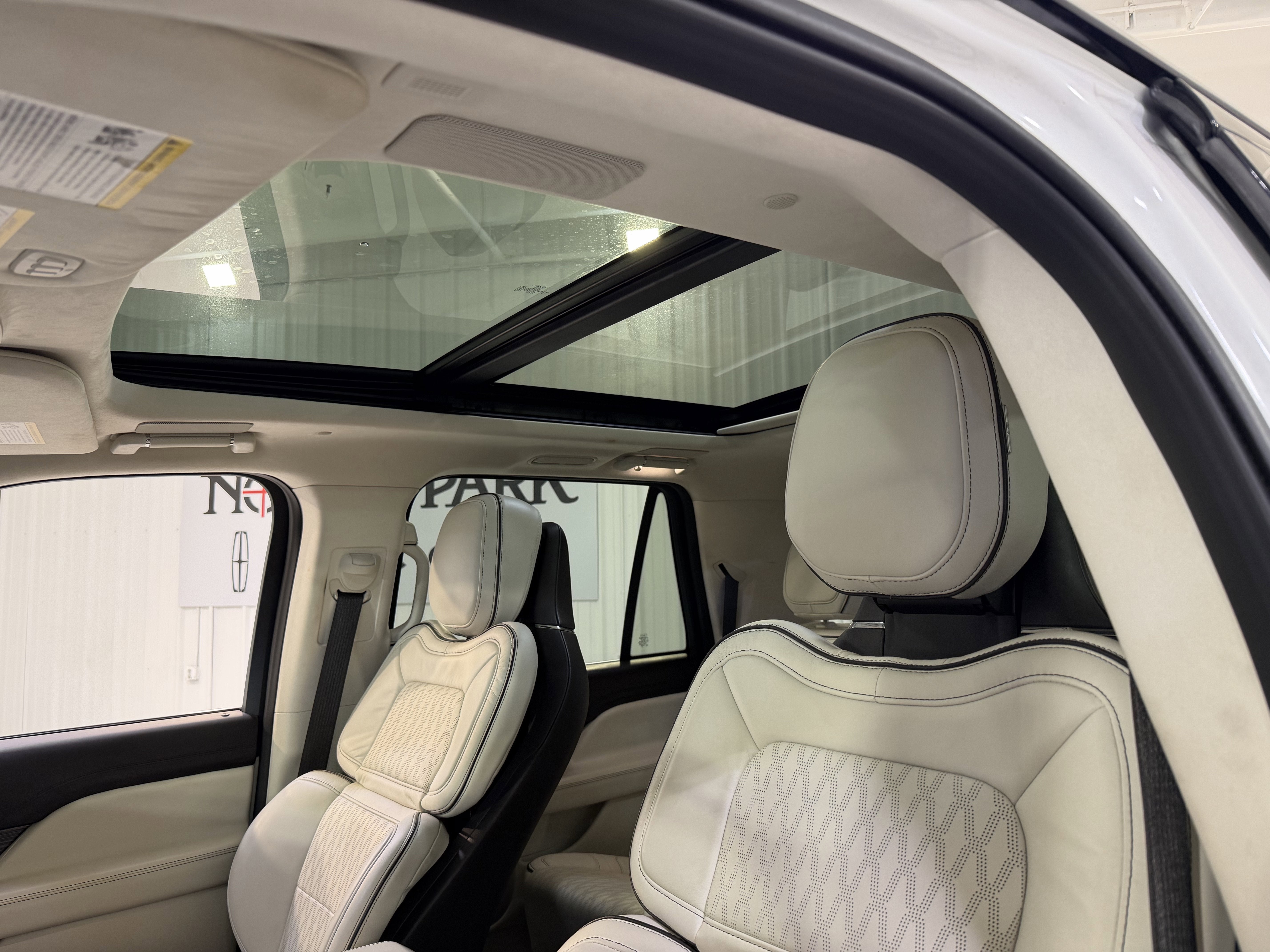 2023 Lincoln Navigator L Black Label