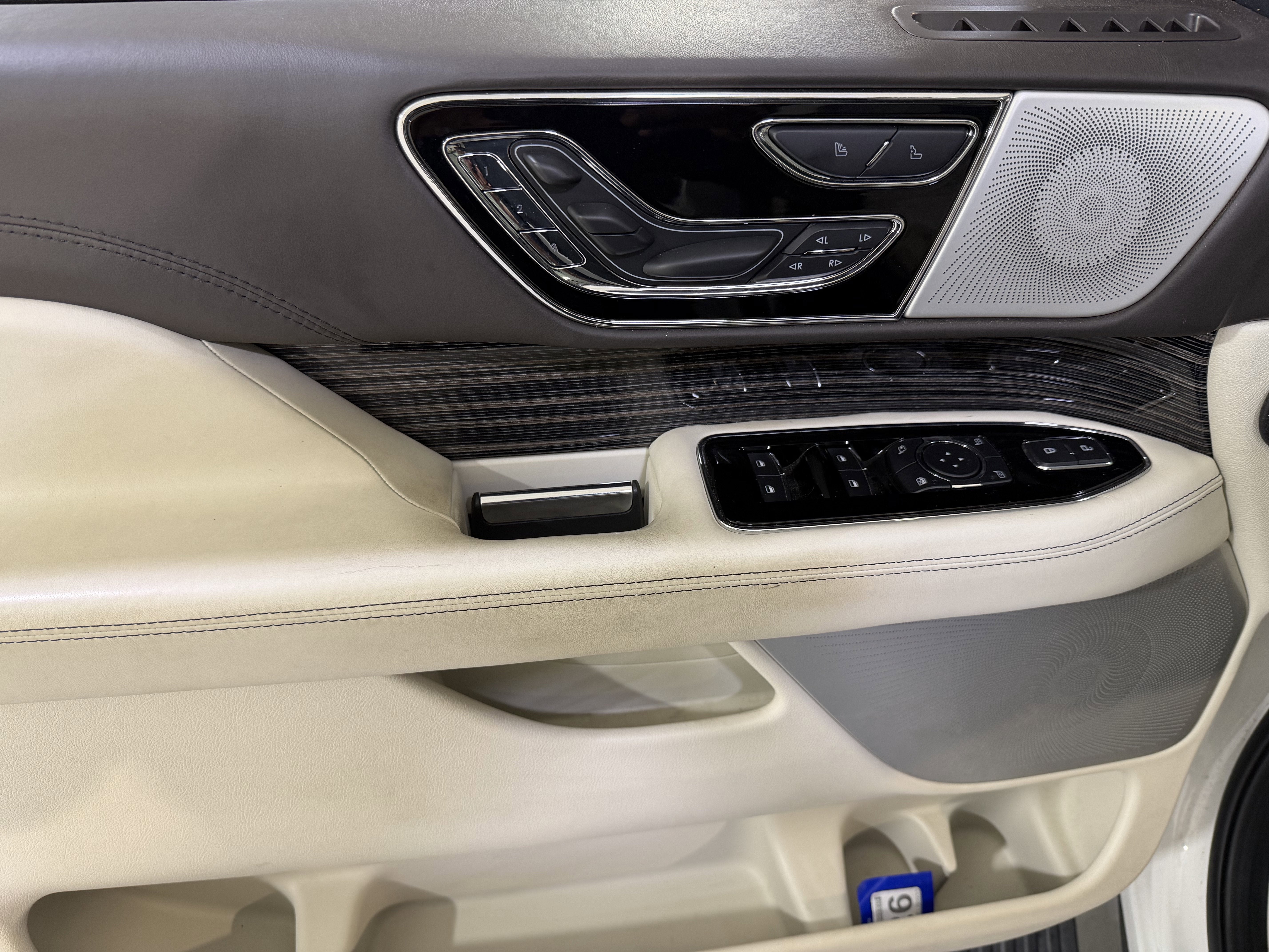 2023 Lincoln Navigator L Black Label