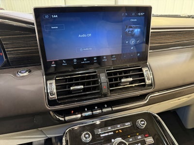 2023 Lincoln Navigator L Black Label