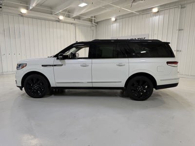 2023 Lincoln Navigator L Black Label