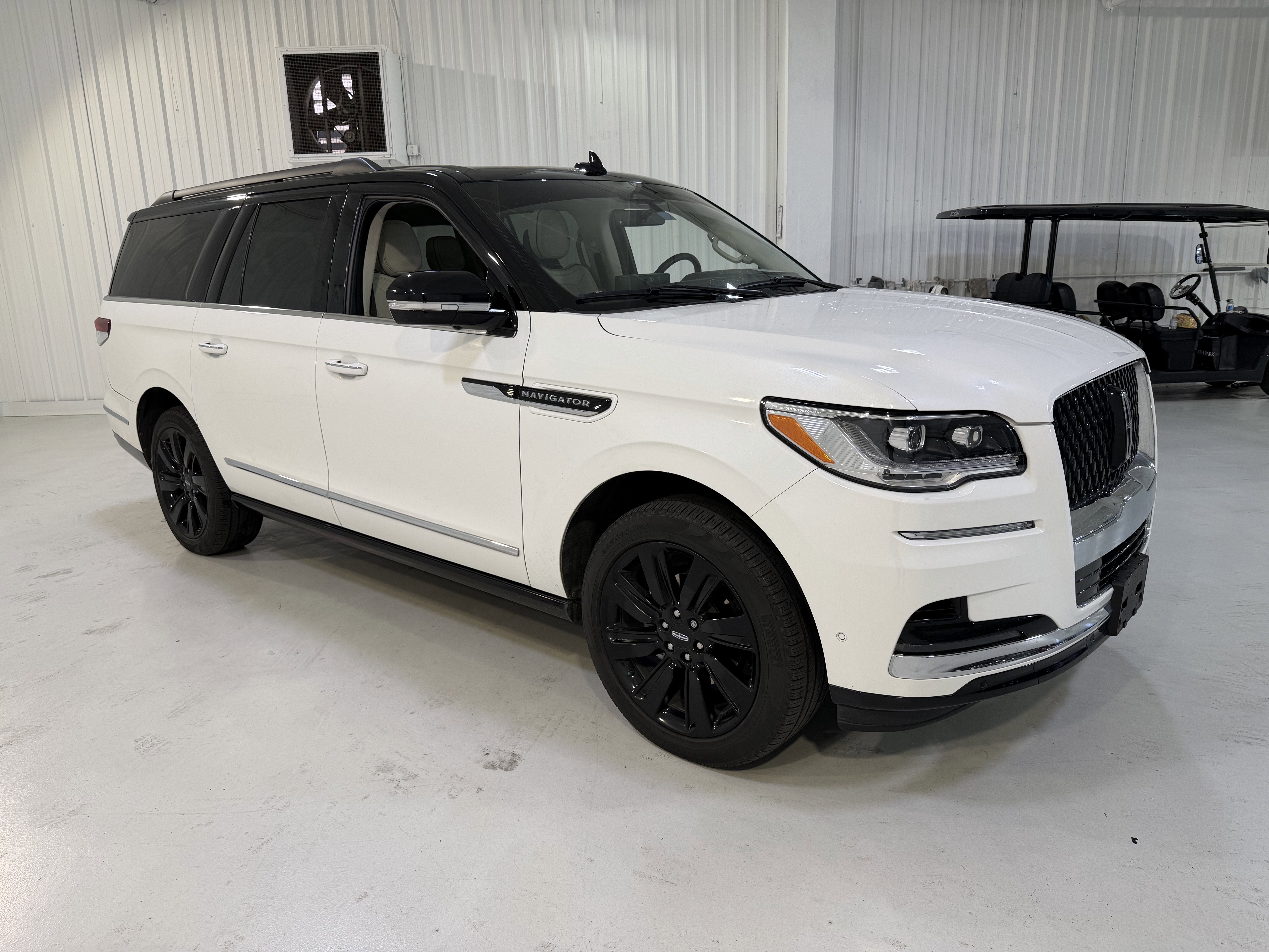2023 Lincoln Navigator L Black Label