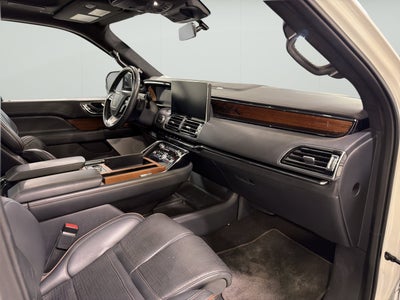 2023 Lincoln Navigator L Black Label