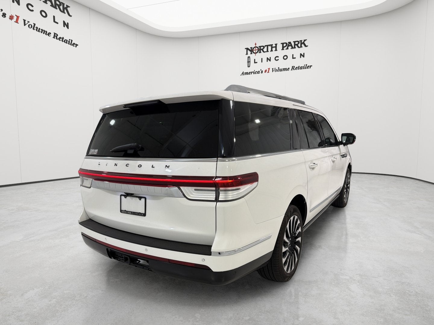 2023 Lincoln Navigator L Black Label