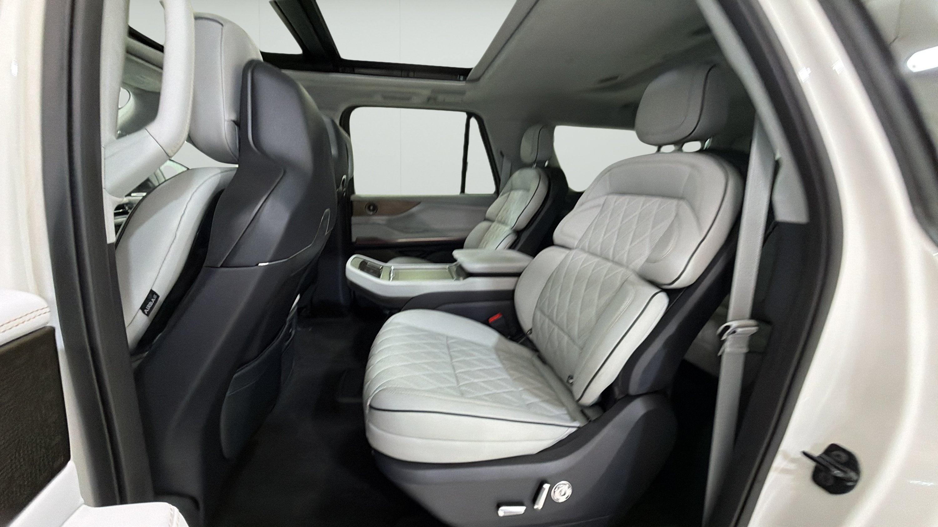 2026 Lincoln Navigator L Black Label