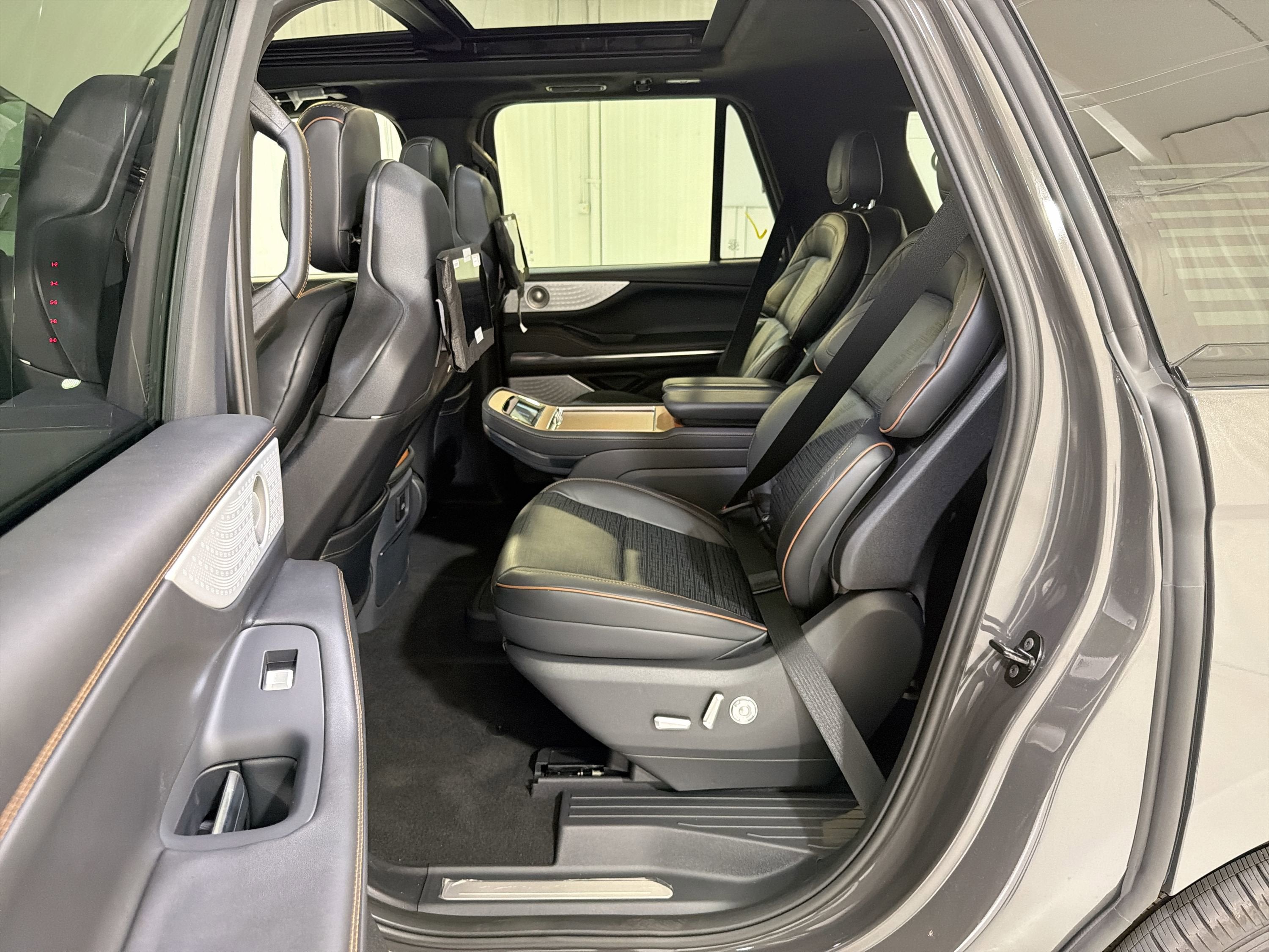 2026 Lincoln Navigator L Black Label