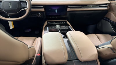 2027 Lincoln Navigator L Black Label
